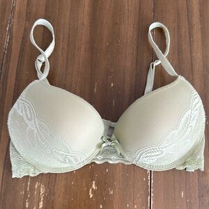 Daisy fuentes push up 34C bra